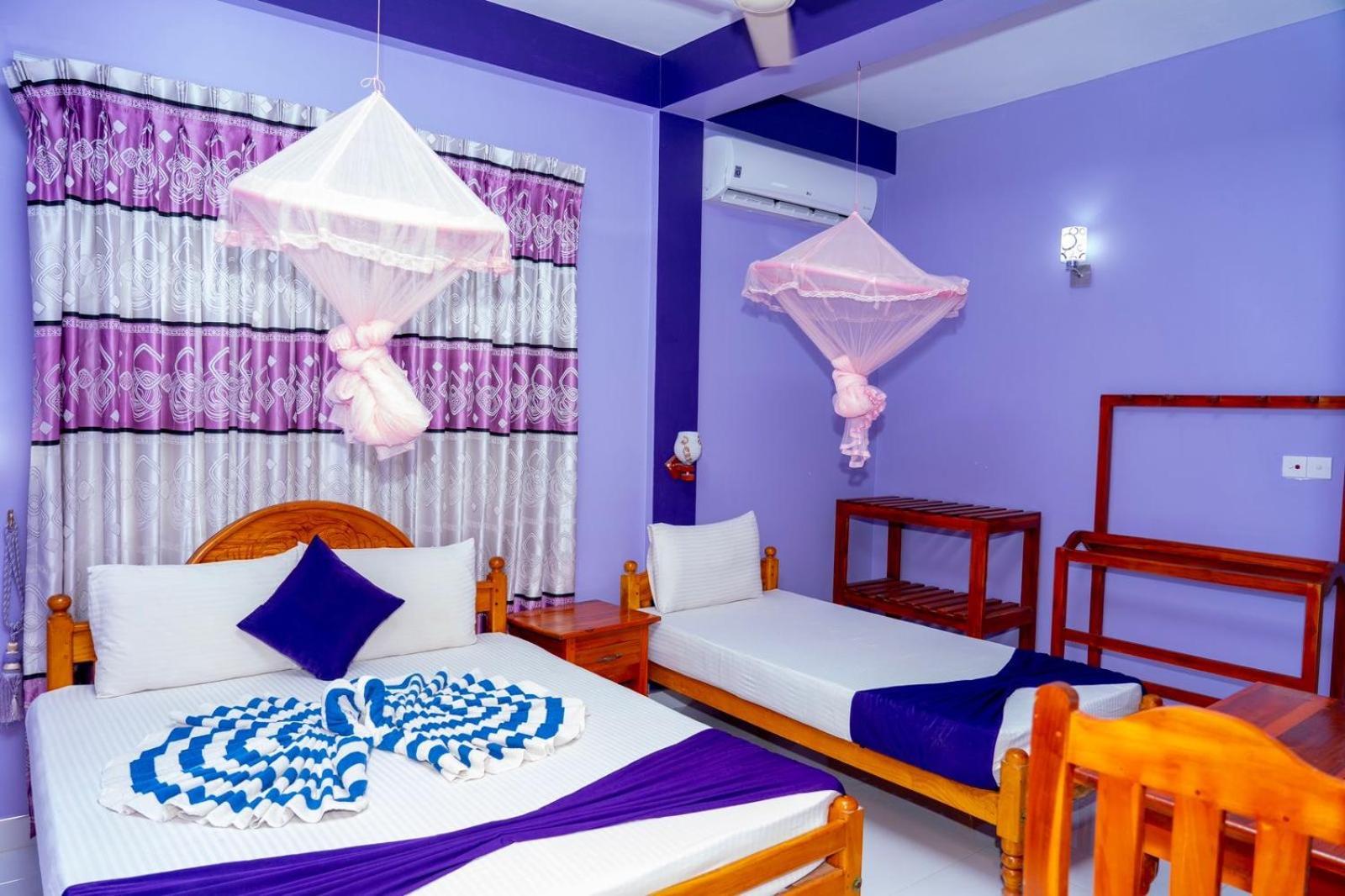 Snp Star Guest House Trincomalee Esterno foto