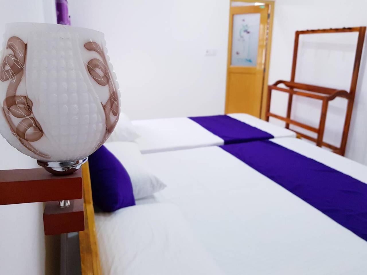 Snp Star Guest House Trincomalee Esterno foto